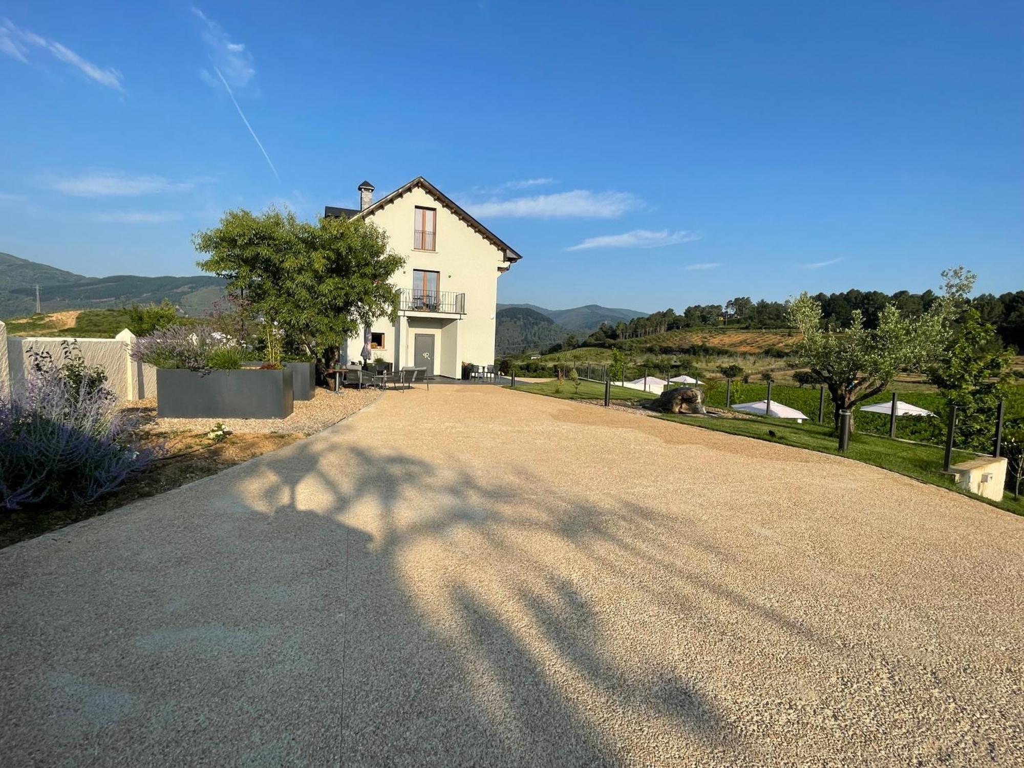 Boutique Finca Esencial Villafranca Del Bierzo Exterior photo